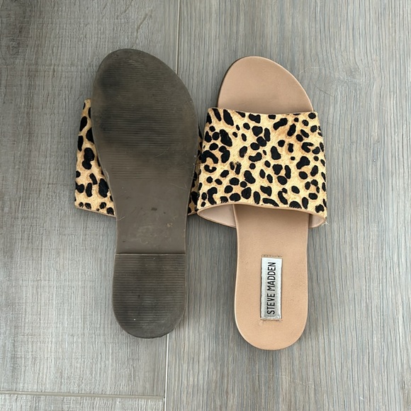 Steve Madden Leopard Print Sandals - Picture 2 of 2